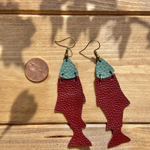 Handmade Alaskan Leather Earrings - Picture 3 of 4